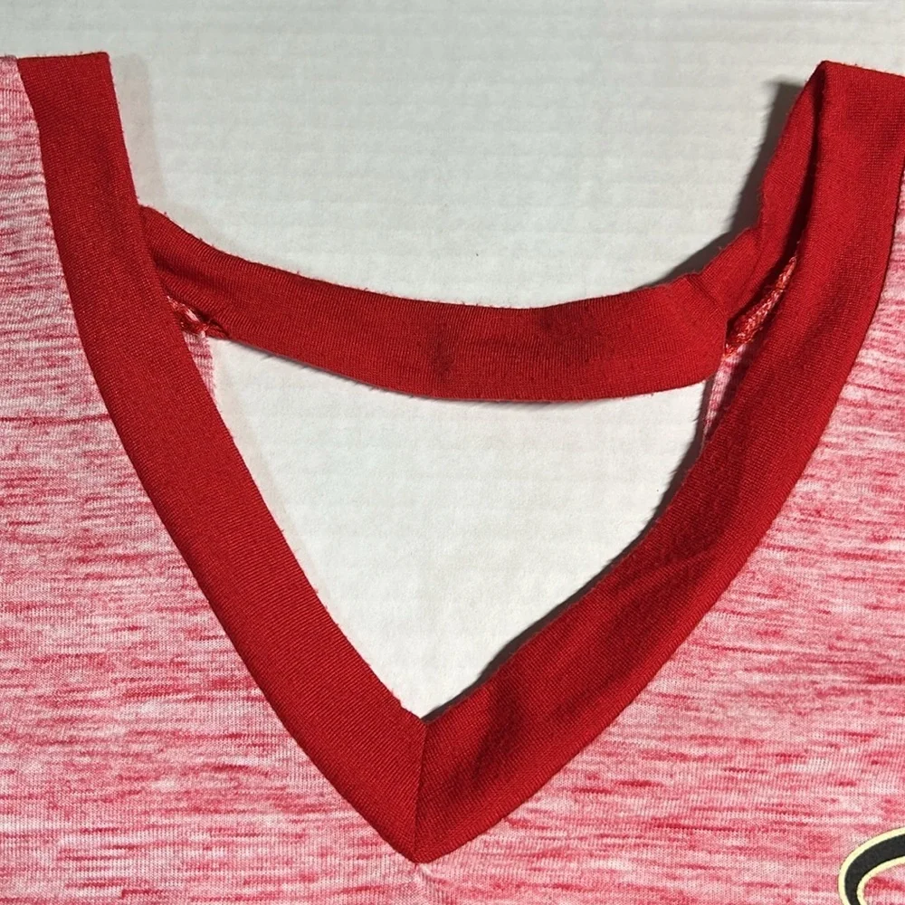 Arizona Diamondbacks V-Neck T-Shirt…sexy sneak peek back